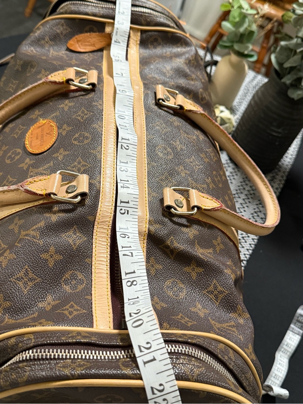 Louis Vuitton Monogram Duffel in Brown with Tan Trim. - Picture 4 of 16